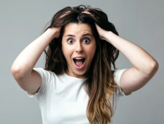 Как сказать парикмахеру, что вы недовольны своей стрижкой