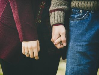 Как привлечь внимание мужчины